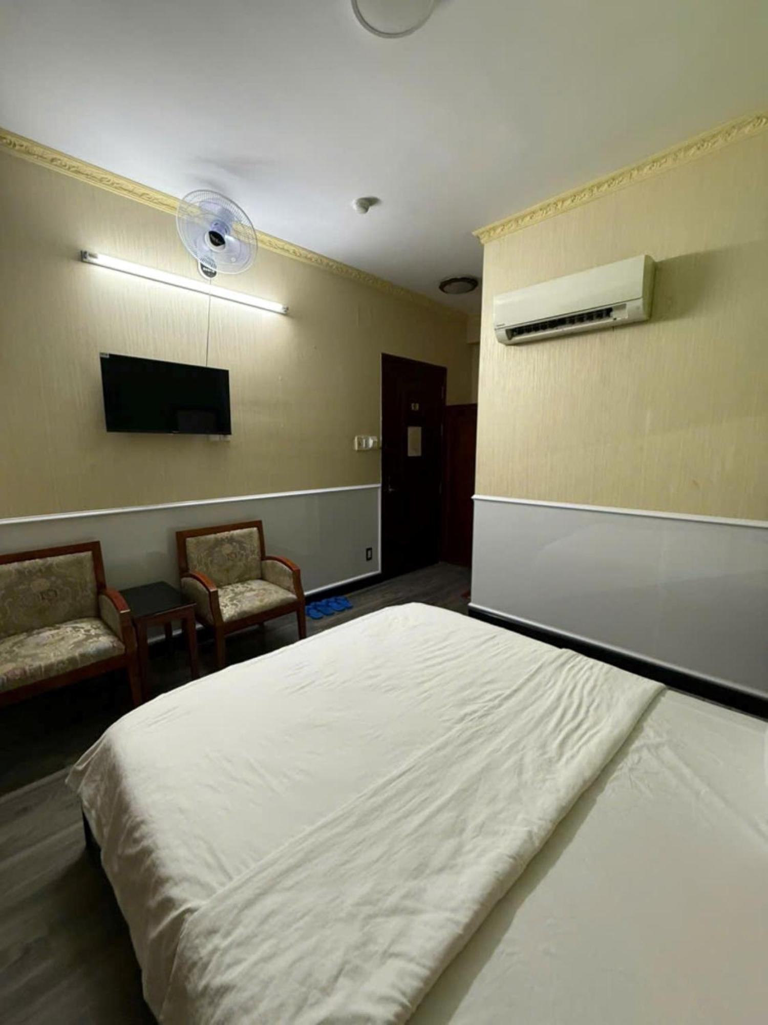 Hotel Tam Tin Ho Chi Minh City